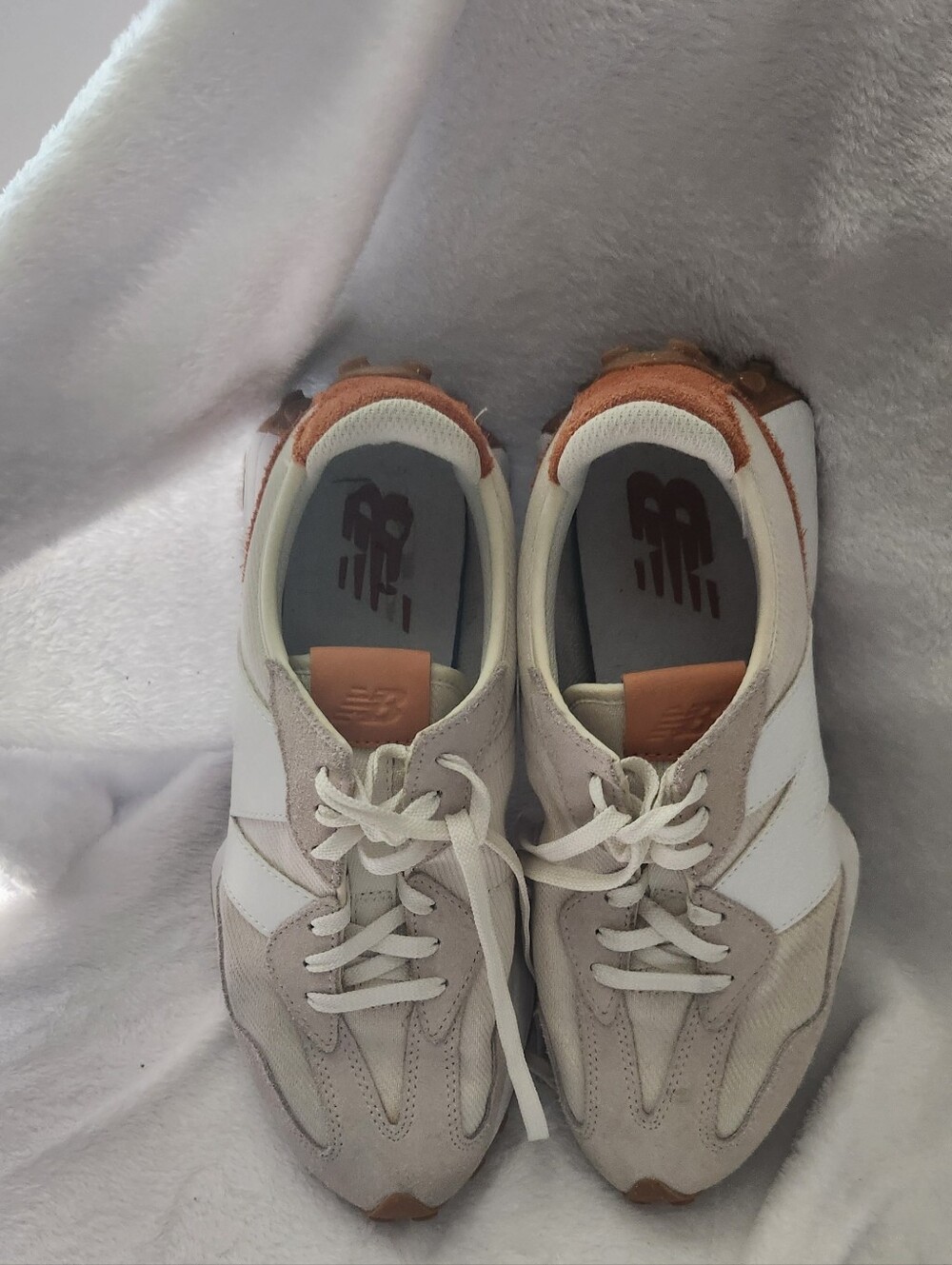 New Balance Men’s White and Tan Low-Top Sneakers